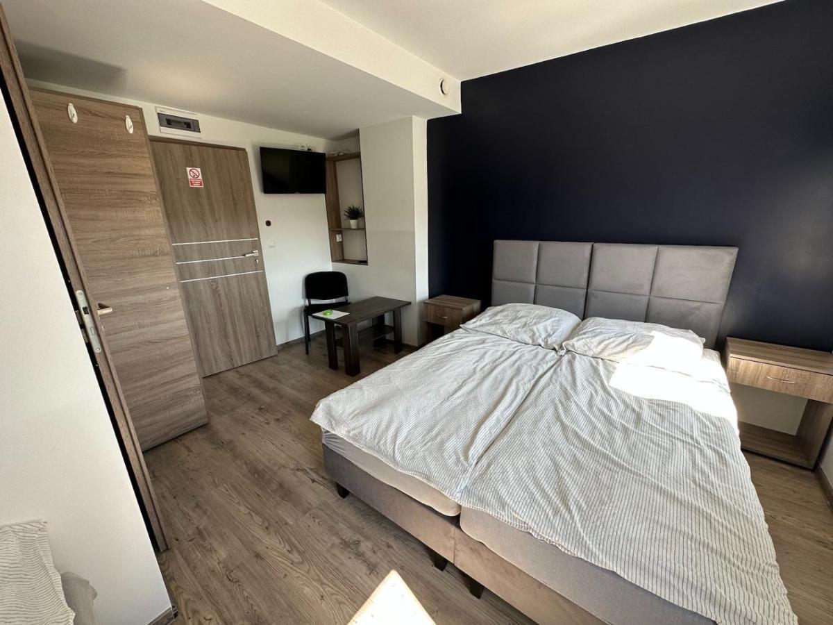 Kwatery Smrokow Apartment *